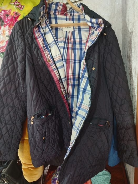 Куртки, пуховики, ветровки