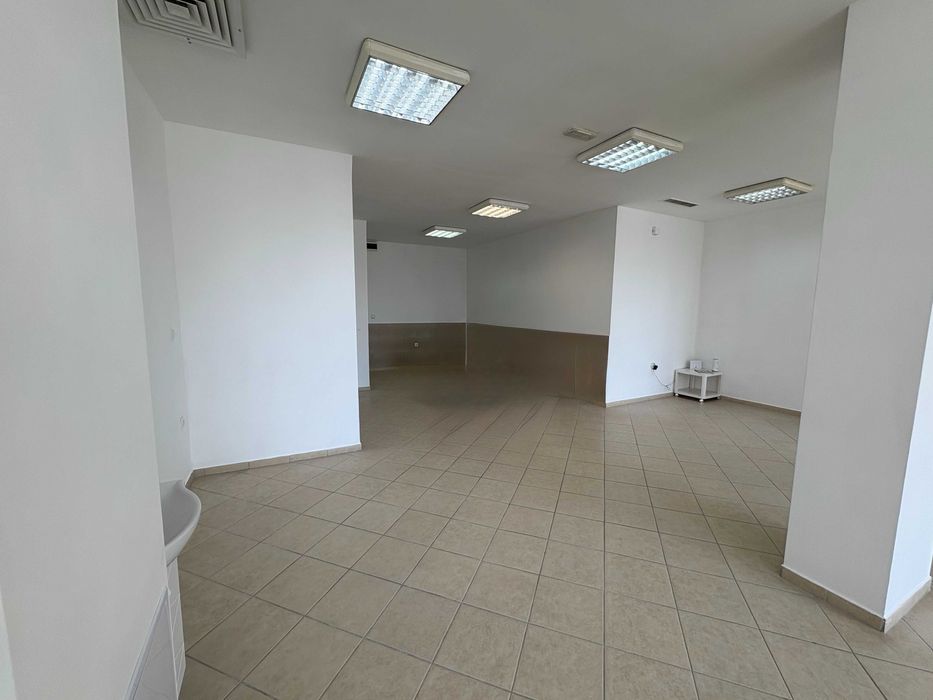 Промишлено помещение под наем, Владислав Варненчик, гр.Варна