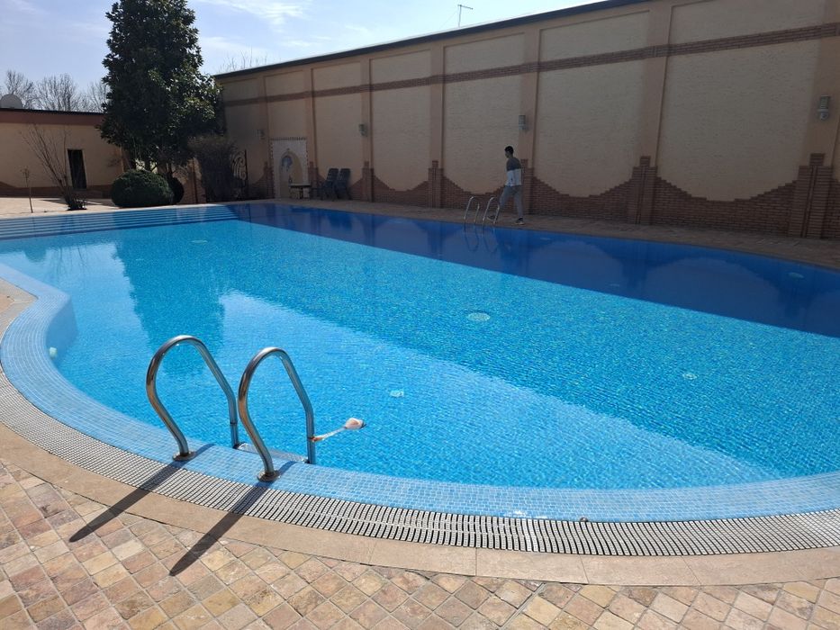 Укладка майолика на бассейн и на сауна  фантаны отлично  качеством