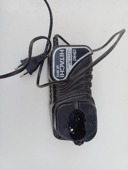 Incarcator baterii Hitachi 7,2v - 18v pentru Nimh si NiCd