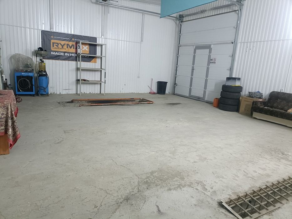 Магазин + гараж 2 бокс