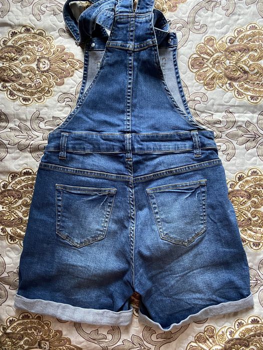 Джинсовый комбинезон