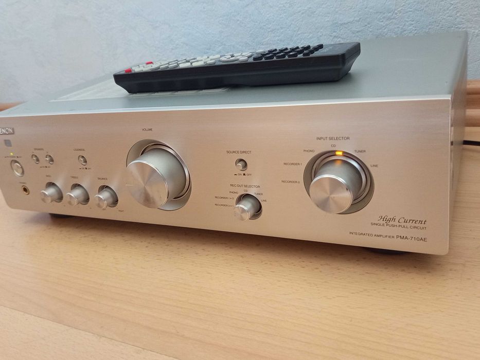 Стерео усилвател Denon PMA-710AE