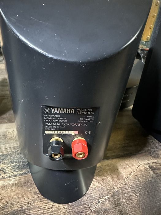 Yamaha 5  тонколони