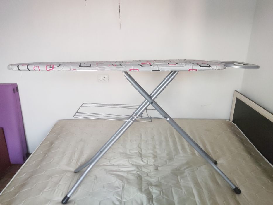 Продам гладильную доску 12 000 без торга