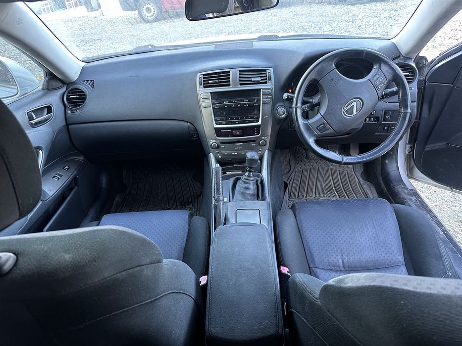 Лексус Lexus IS220d 177 кс На части!