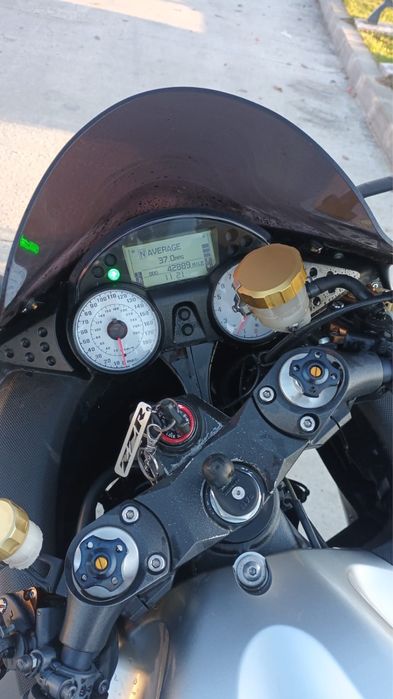De vanzare Kawasaki ZZR absolut impecabil