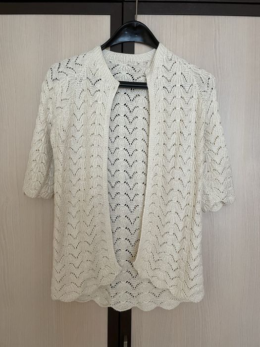 2 Жилетки МНОГО МЕКИ като нови С ПОДАРЪК