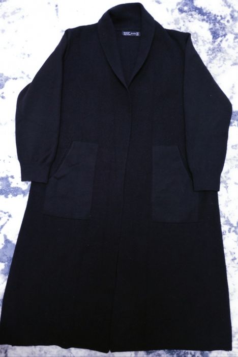 Разбираю гардероб,все вещи фирменные,одеты пару раз.есть новые.р48-50.