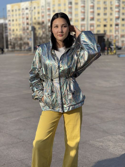 Легкая куртка для детних вечеров