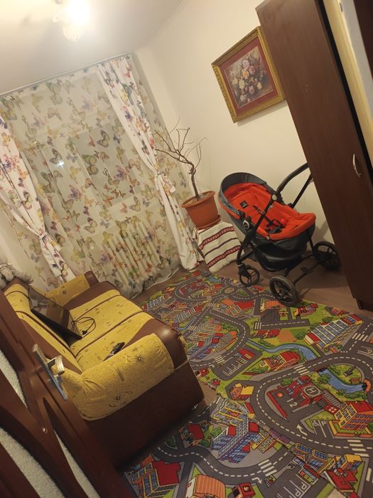 Apartament 3 camere de închiriat