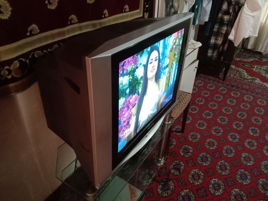 Телевизор Панасоник