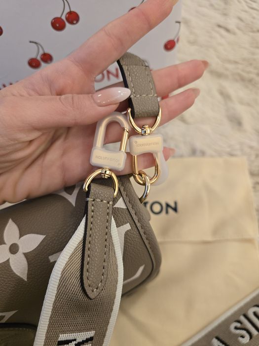 Налична чанта Louis Vuitton Diane
