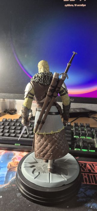 Фигурка на Гералт, Ursine Grandmaster armor, НЕ Е ОРИГИНАЛ