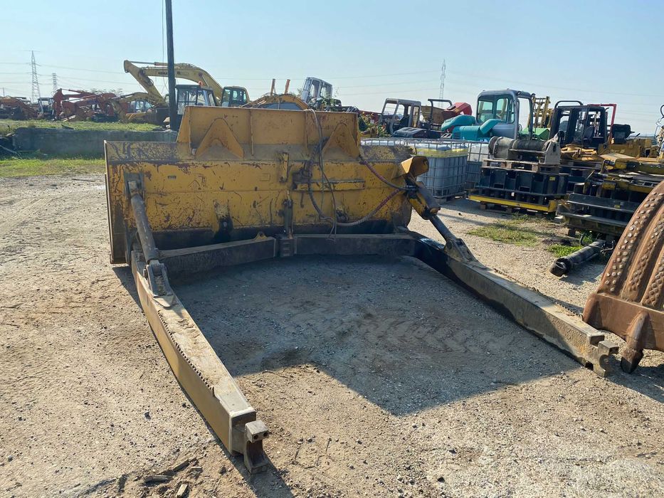 Lama buldozer Liebherr 732 Litronic in 6 pozitii