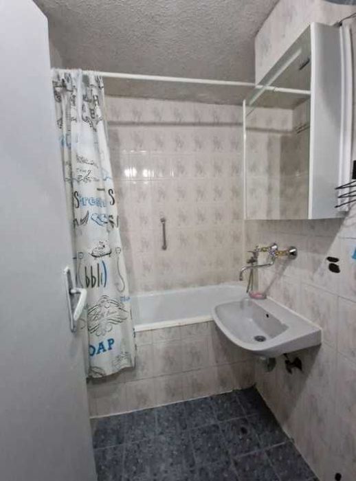 Дава се под наем Многостаен апартамент в София, Изток - 80 кв.м за 700 € - Снимка #8