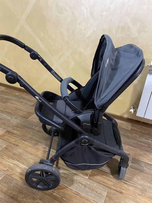 Продам детскую коляску