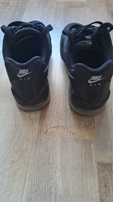 Маратонки NIKE 36 номер