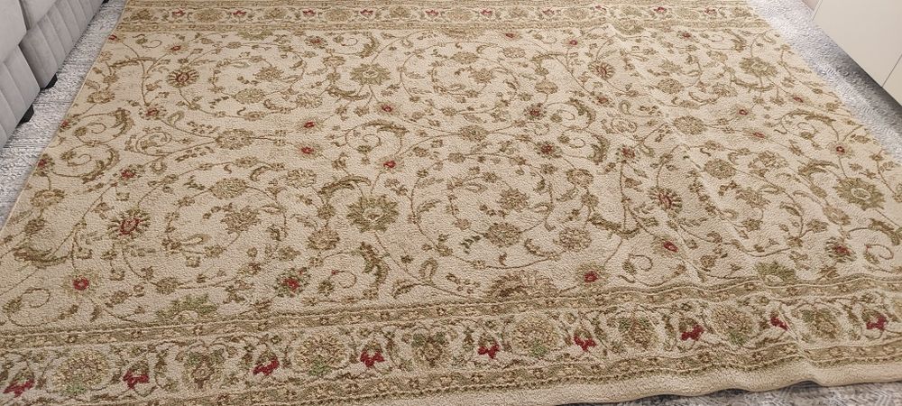 Продам ковер б/у 1,97 × 2,70 м