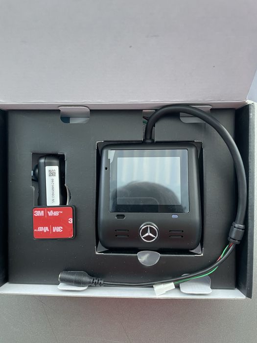 Mercedes-Benz Drive View 4K (видеорегистратор)