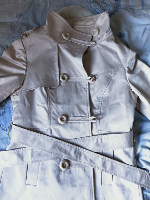 Стильные и качественные тренчи