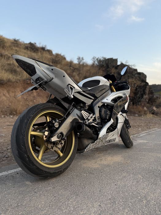 Мотоцикл Yamaha r6