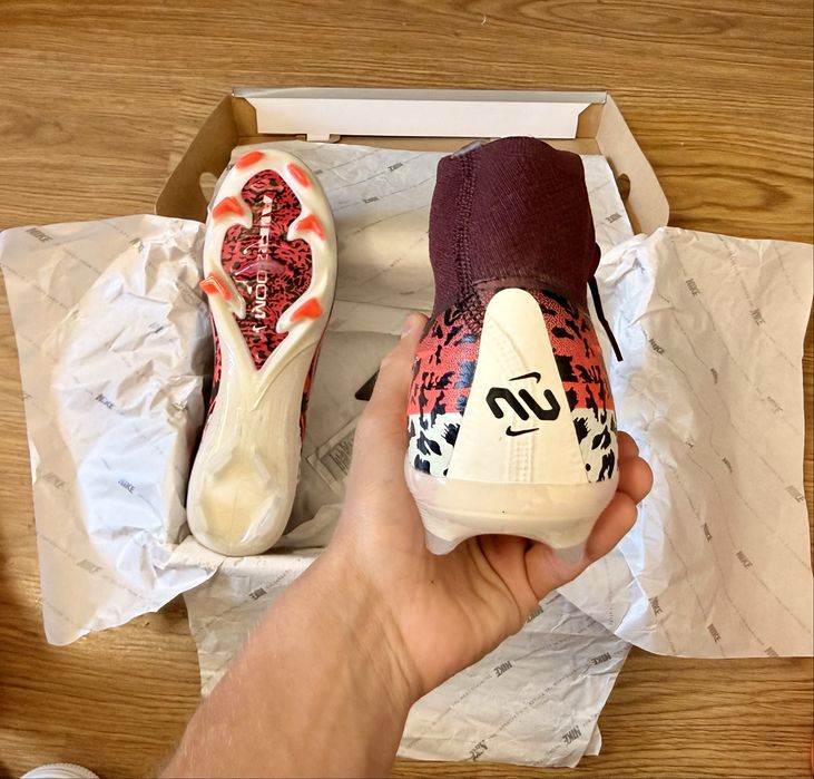 Ghete de fotbal nike mercurial superfly