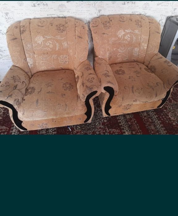 Диван и два  кресло