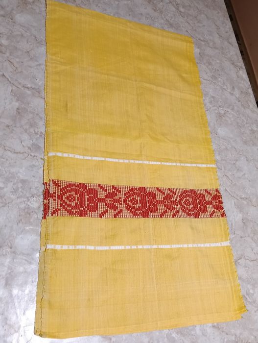 Prosoape țesute manual