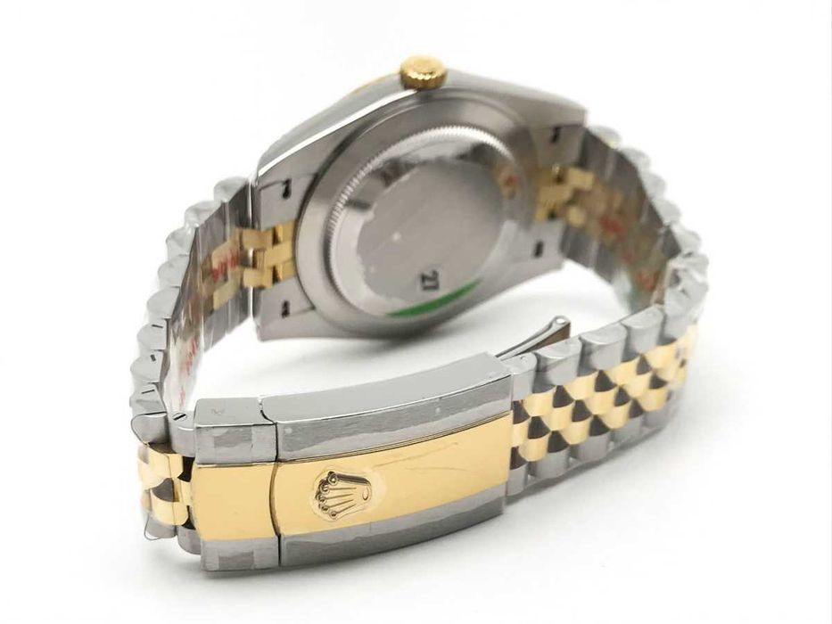 Rolex Datejust 41 – жълто злато, бял циферблат, Jubilee гривна – реални снимки