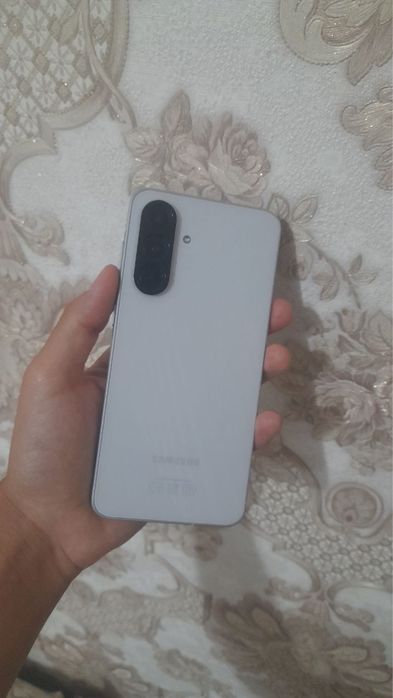 samsung a 56 yangi telefon