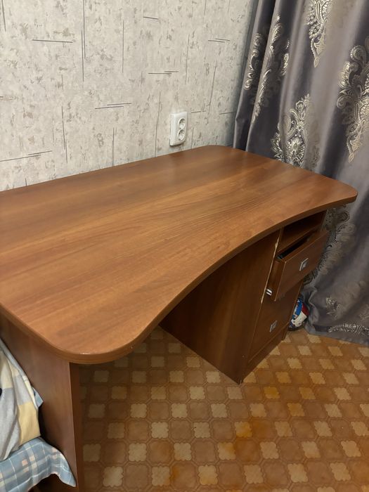 Стол ученический