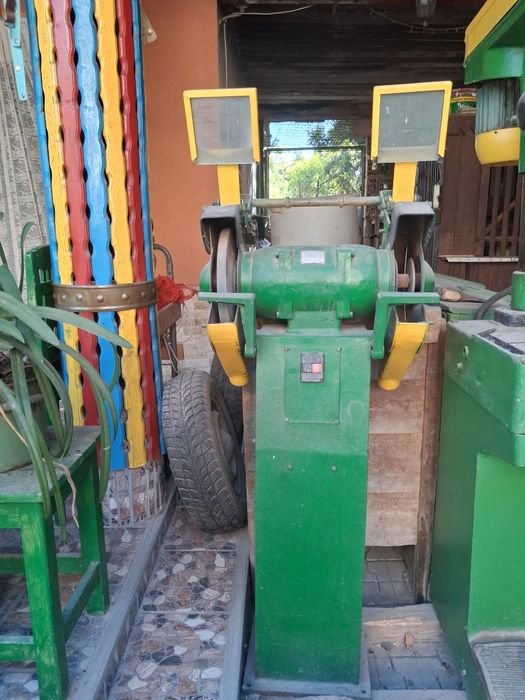 Mașina de găurit și polizor trifazic
