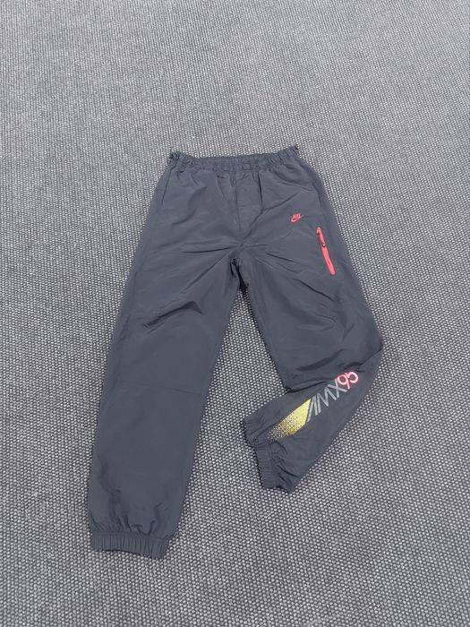 Nike air max 95  анцуг M размер мъжки