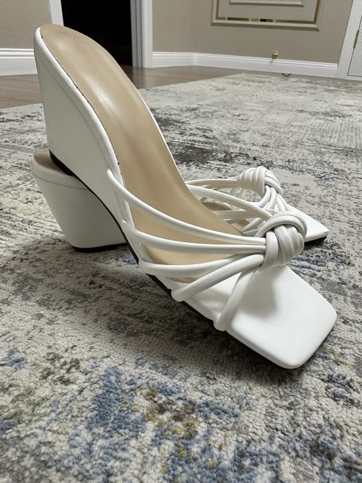 Женская обувь, новая