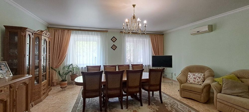 Продам дом в р-не КСК