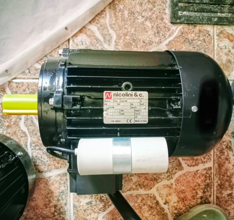 Продам однофазный электродвигатель