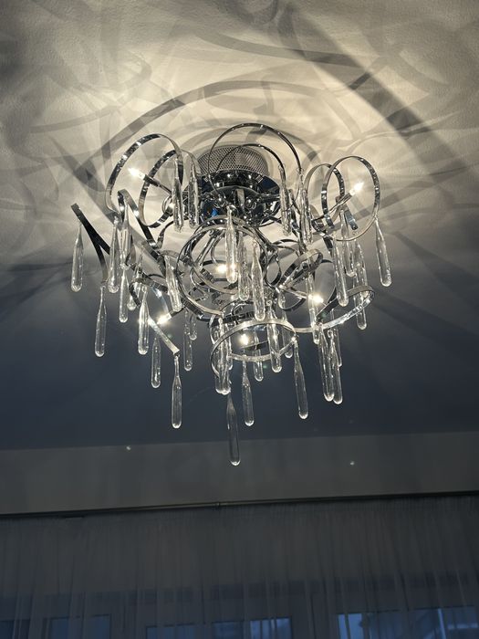 Lustra tip candelabru