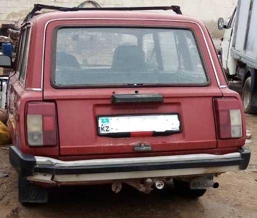 Продаётся ВАЗ 2104.