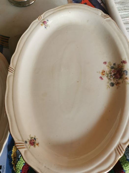 Ретро порцеланови плата