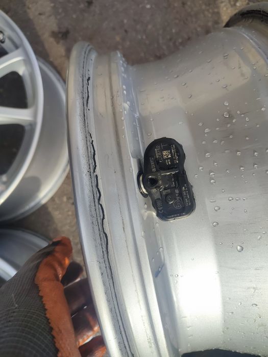 16" оригинални алуминиеви джанти за Nissan Leaf Qashqai...