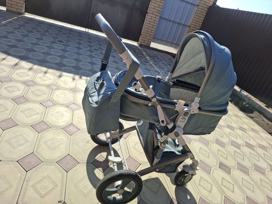 Коляска детская 90 000