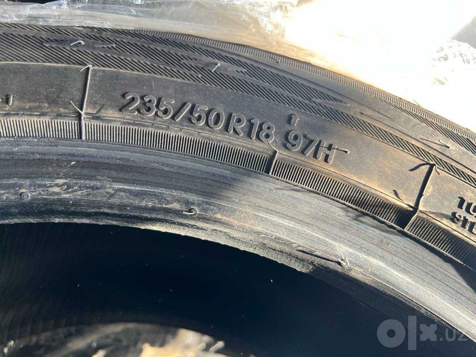 Продам зимние шины TOYO 235/50/R18