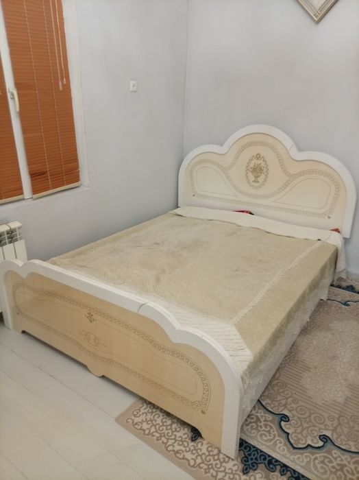 Спальный гарнитур сатылады