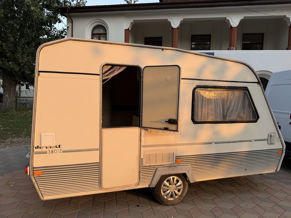 Rulotă Beyerland Vitesse de LUXE 380/2 (1993) – Ușoară și compactă, perfectă pentru 2/4 persoane