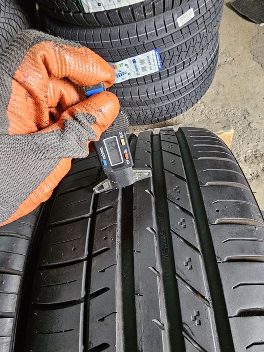 4 anvelope vara 205 40 17 Kumho 7.2mm