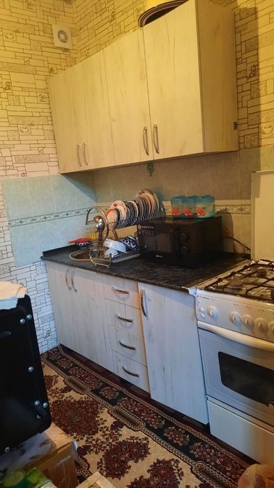 Своя.2х комнатная Юнусабад 6-квартал
Ориентир: Посольство США