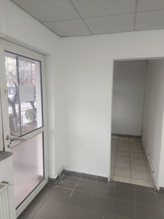 Spatiu de inchiriat zona Big, trafic intens, parter