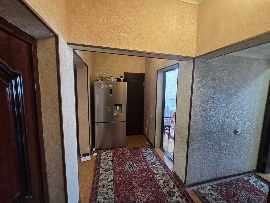 3-х комнатная на Себзаре, ор-р Тарнов Кафе, с ремонтом