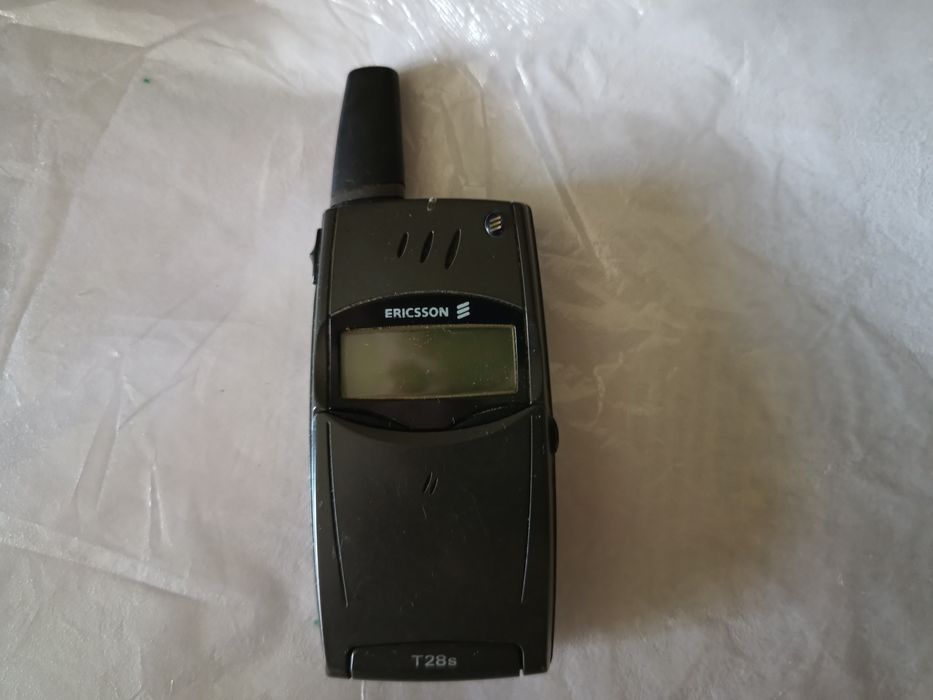 Telefoane vechi de colecție.